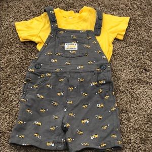 T-shirt and short set